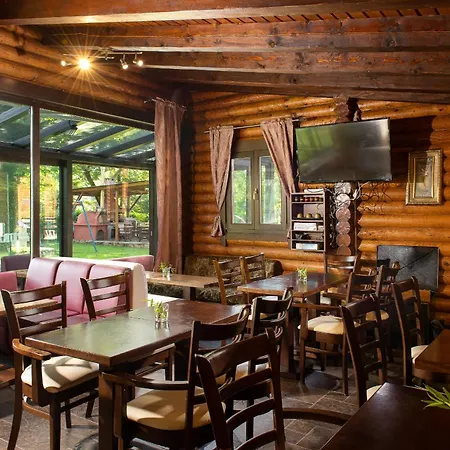 Natura Σαλέ Mega Chorio