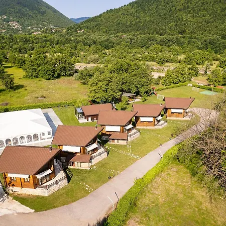 Natura Σαλέ Mega Chorio